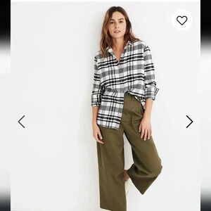 Madewell Flannel Oversized Ex-Boyfriend Shirt in Romana Plaid(S)